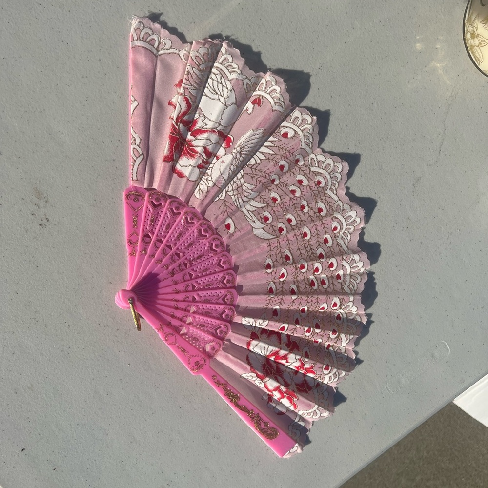 Pink fan